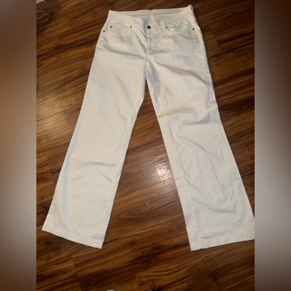 Eileen Fisher Organic Cotton Cream Flare Jeans EUC